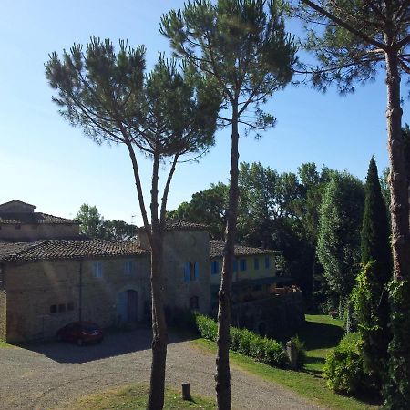 Bassetto Guesthouse & Apartments Certaldo Luaran gambar
