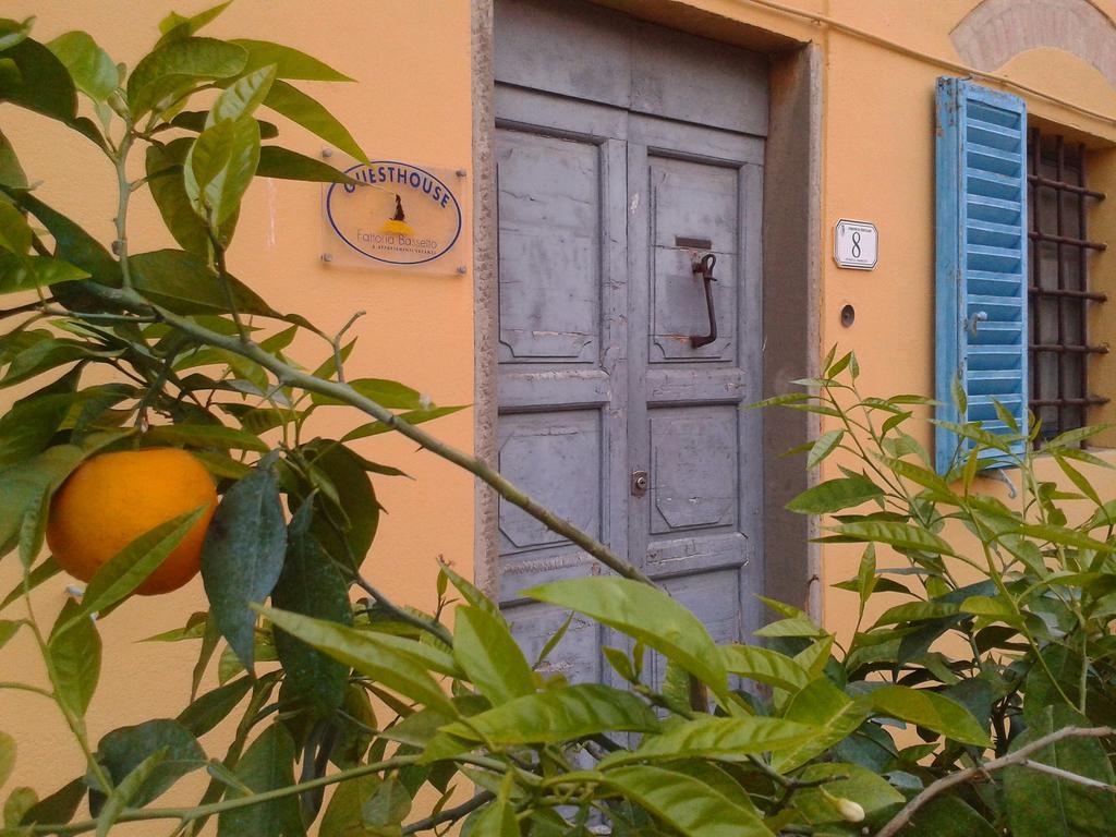 Bassetto Guesthouse & Apartments Certaldo Luaran gambar