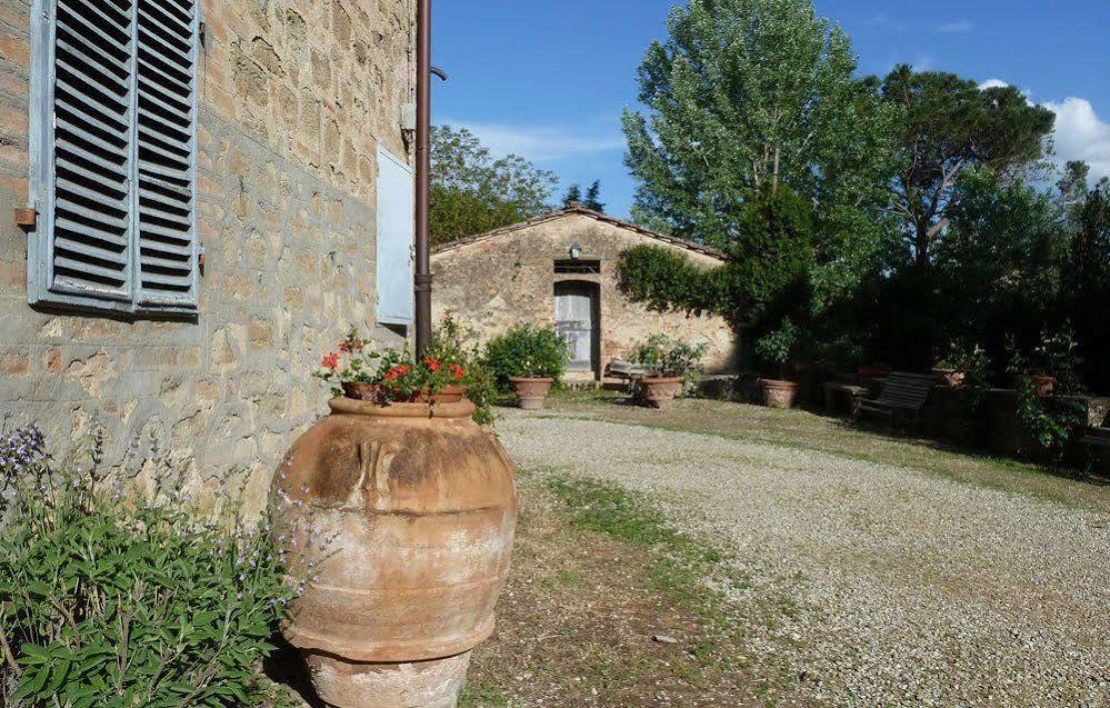 Bassetto Guesthouse & Apartments Certaldo Luaran gambar