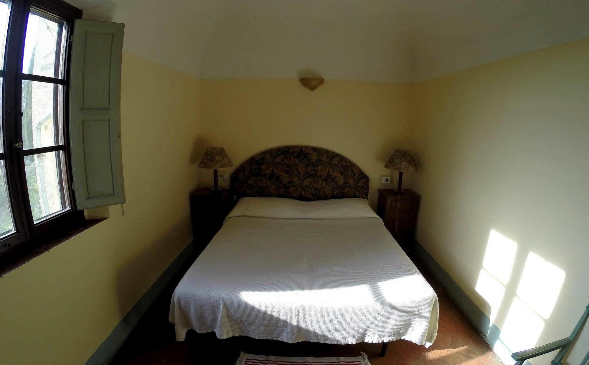Bassetto Guesthouse & Apartments Certaldo Luaran gambar